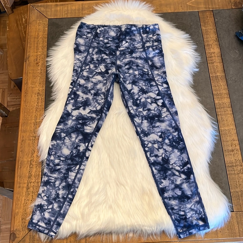 Athleta Blue Tie-Dyed Soft '& Stretchy Leggings